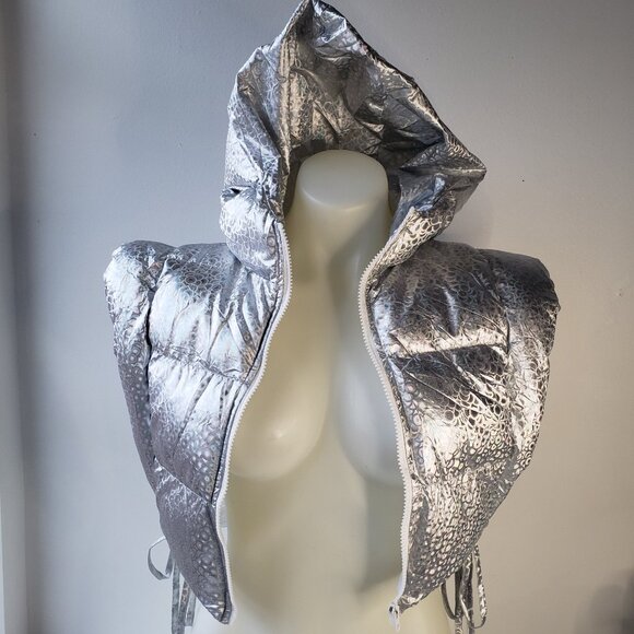 Silver Shine Holographic Crop Puffer Vest Rave Gem Y2K Style Zip + Side Strings - Picture 2 of 12